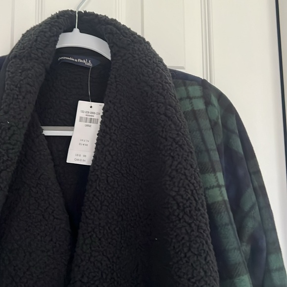 Plaid Overcoat - Picture 3 of 6